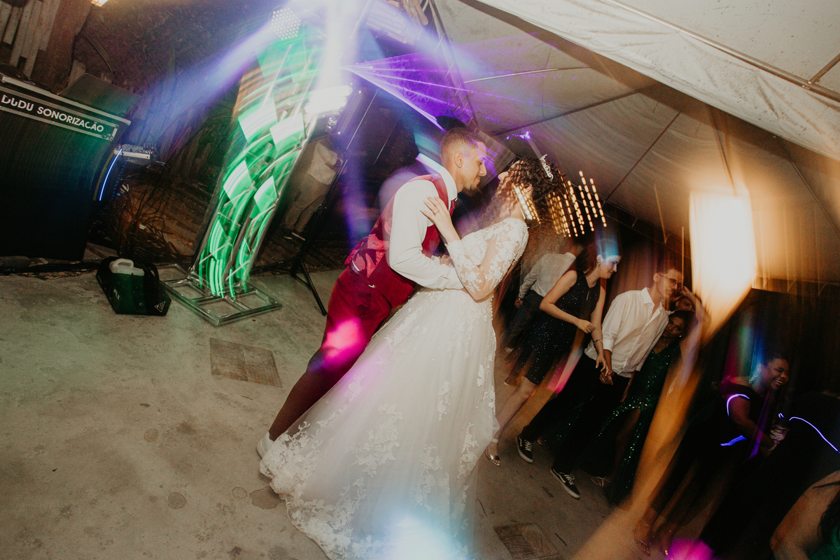 casamento noivos vestido de noiva