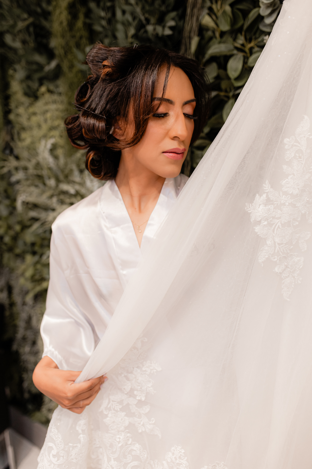 Making Of Noiva se arrumando vestido de noiva casamento