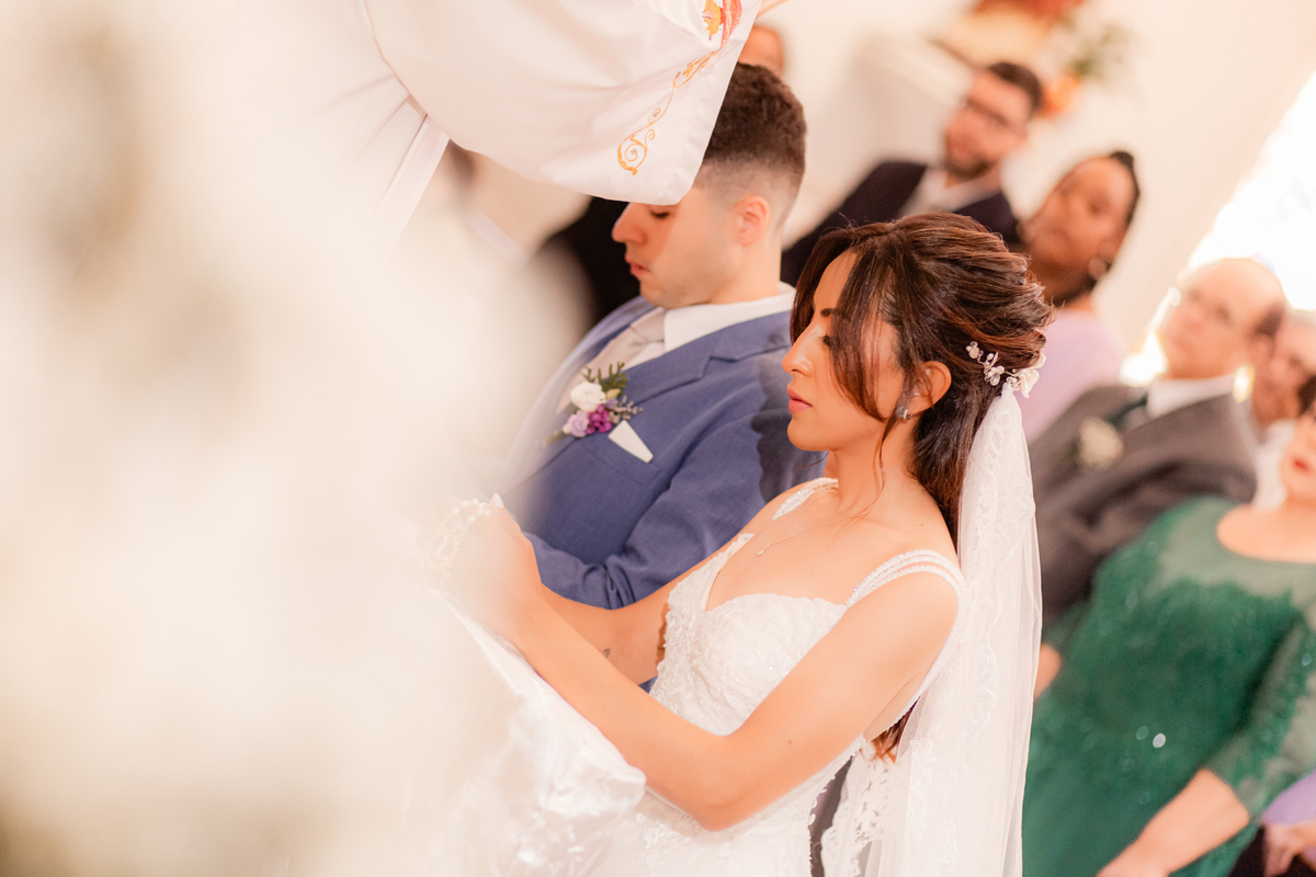 Noiva vestido de noiva casamento igreja emoção amor