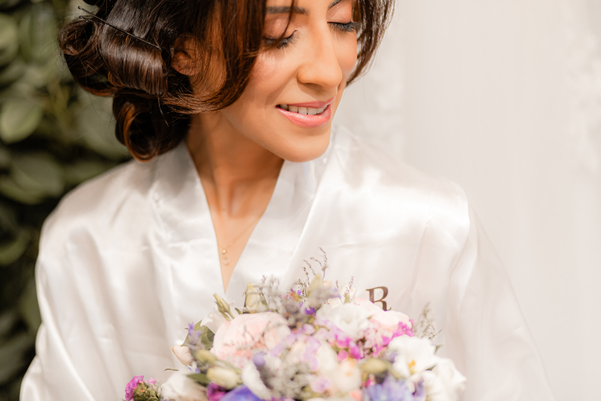 Making Of Noiva se arrumando vestido de noiva casamento