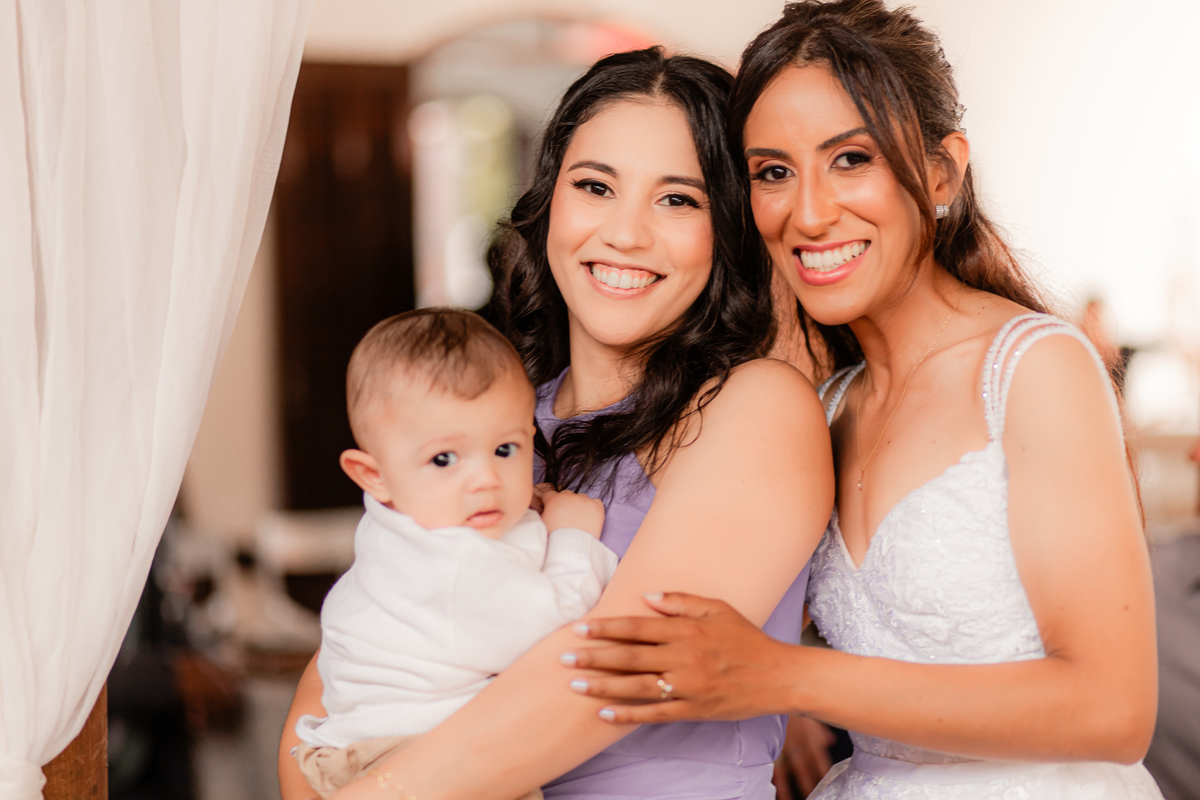 Noiva vestido de noiva casamento igreja emoção amor inesquecível noivos