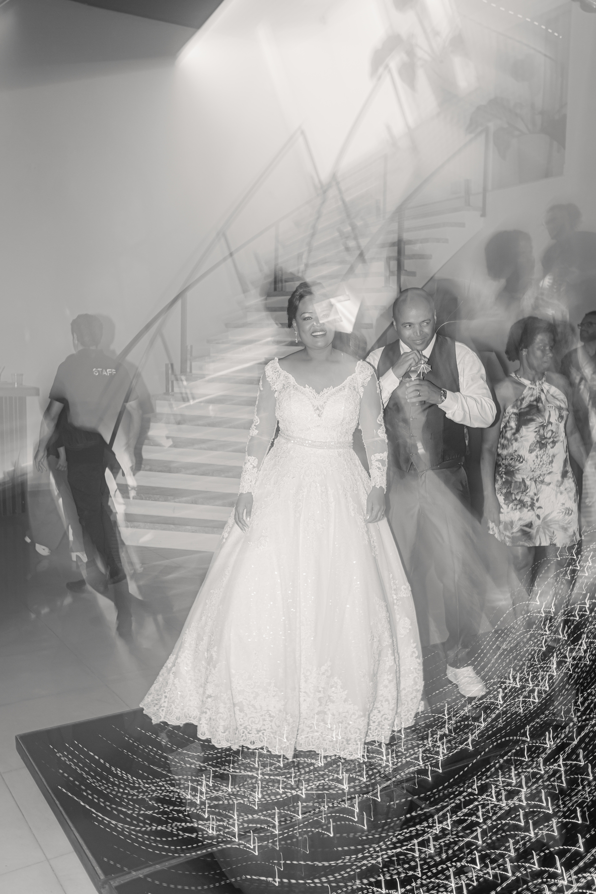 Casamento vestido de noiva festa cerimônia alegria e emoção