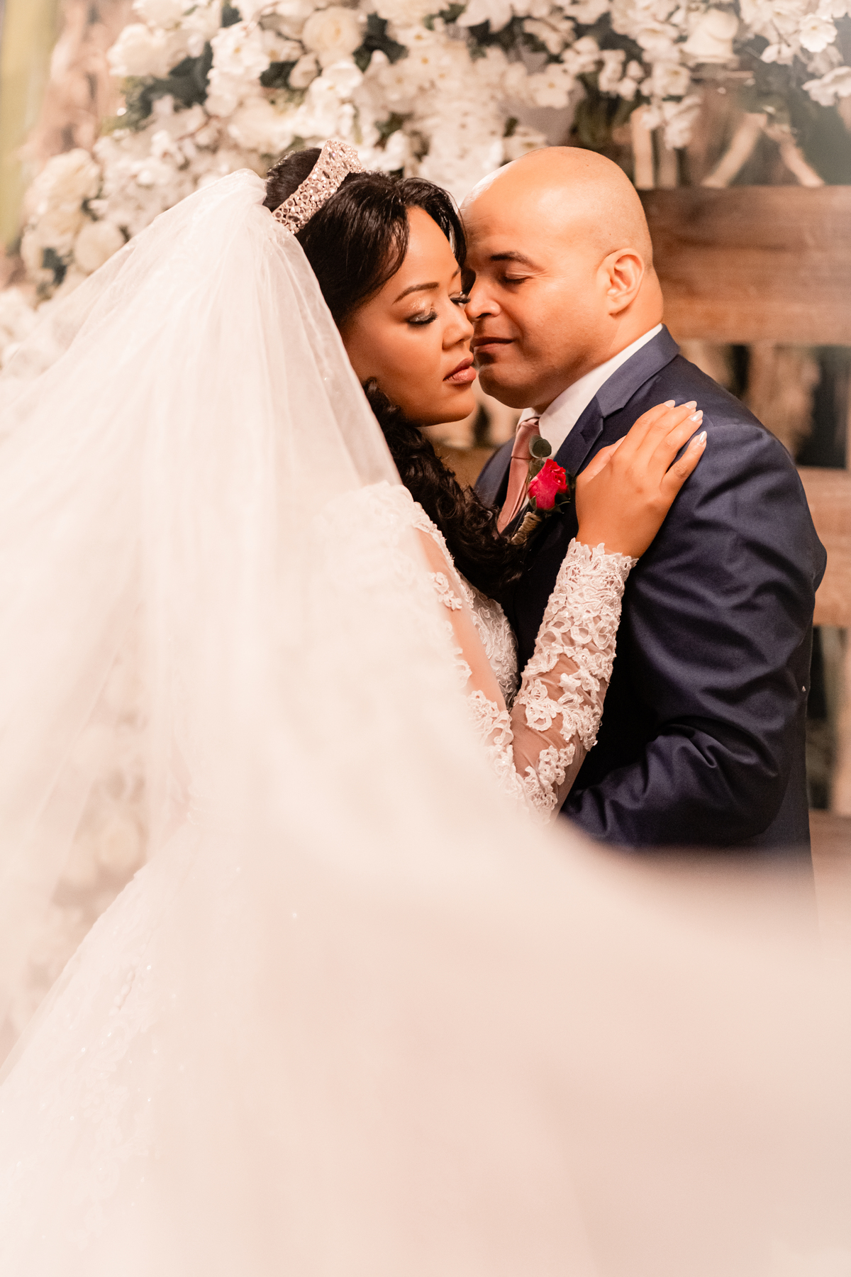 Casamento vestido de noiva festa cerimônia alegria e emoção