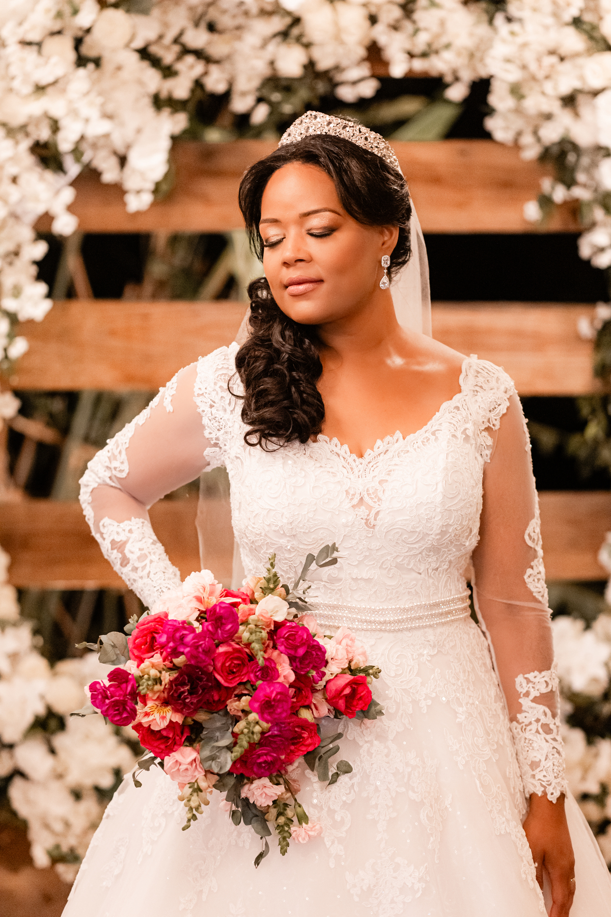 Casamento vestido de noiva festa cerimônia alegria e emoção