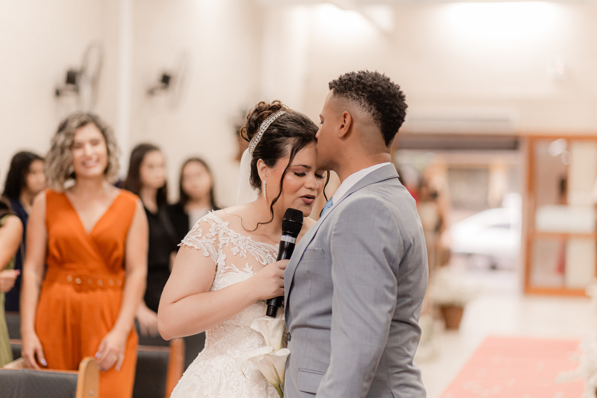 Cerimônia casamento vestido de noiva emoção