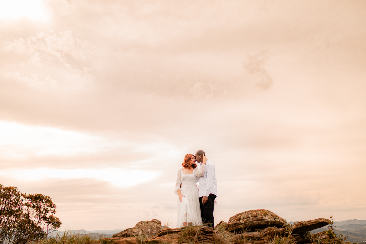 Ensaio Fotográfico Pré Wedding Casal Noivos Casamento Campo Inesquecível Volta Redonda Barra Mansa Rio de Janeiro