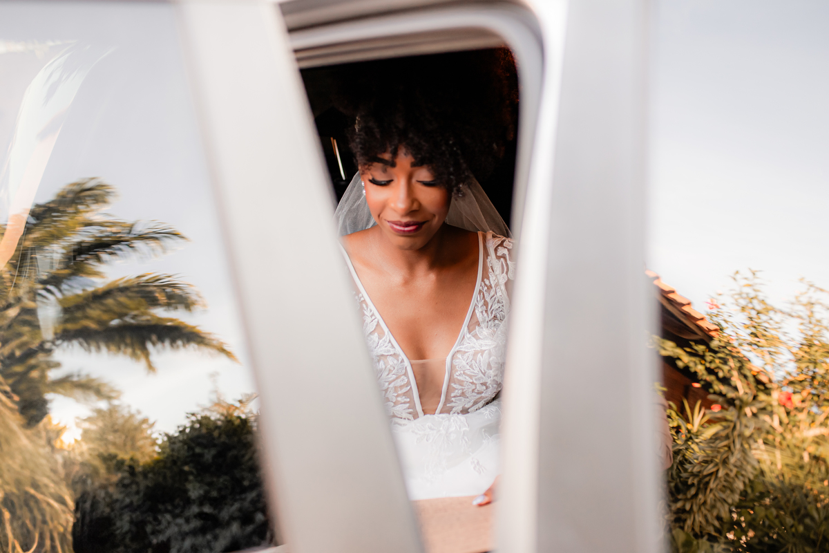 Casamento Por do Sol Amor Noivos Vestido de noiva Emoção Alegria