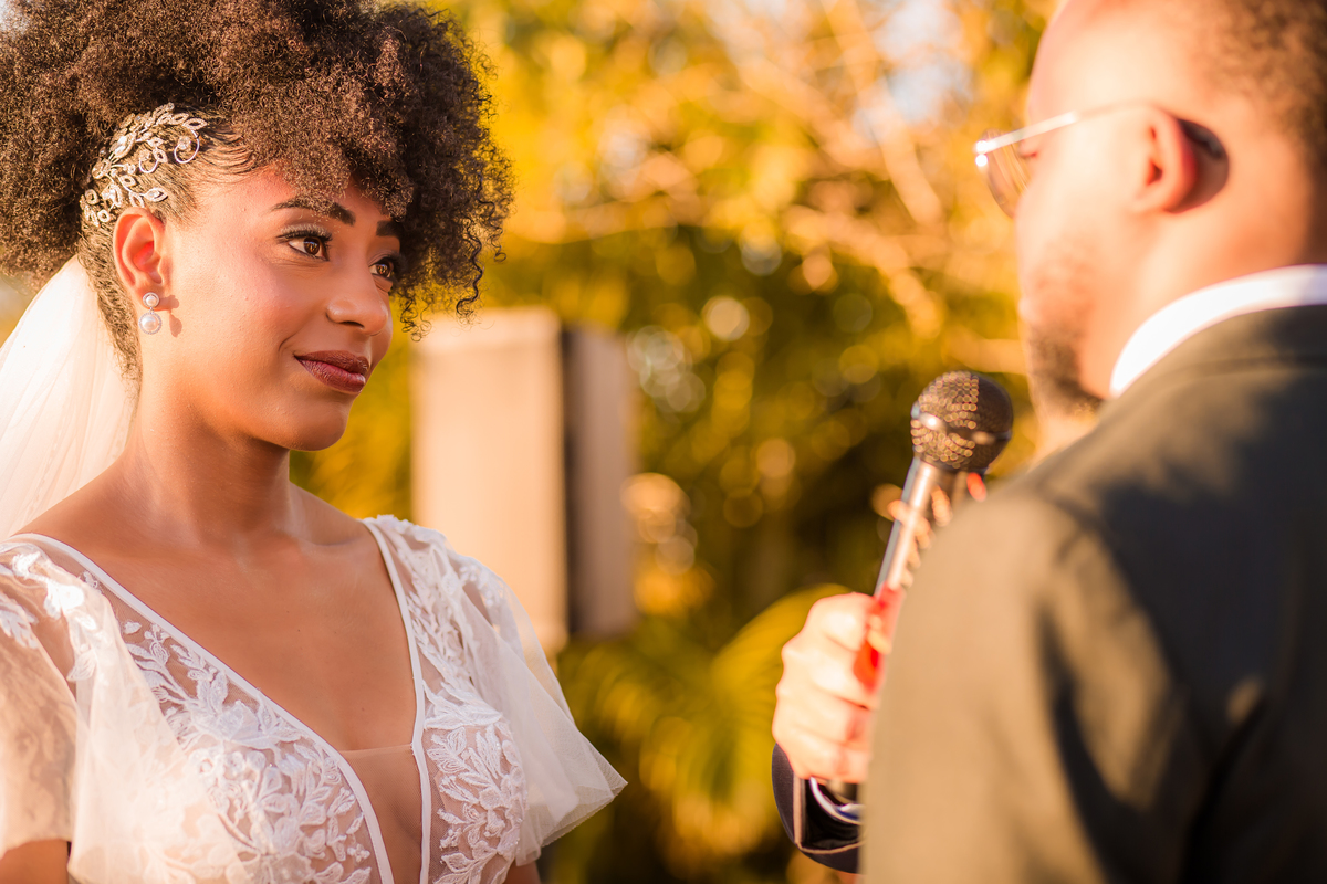 Casamento Por do Sol Amor Noivos Vestido de noiva Emoção Alegria