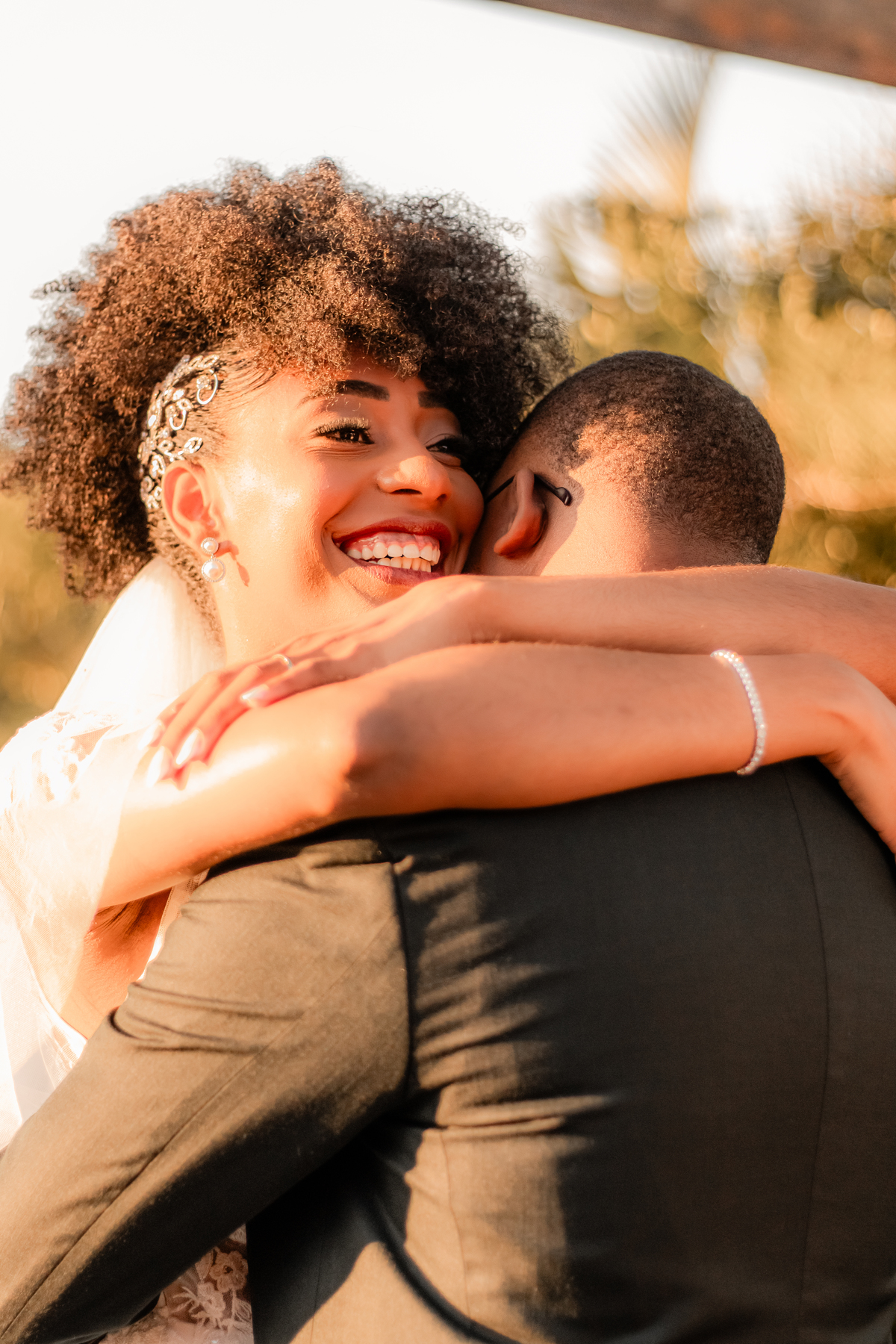 Casamento Por do Sol Amor Noivos Vestido de noiva Emoção Alegria