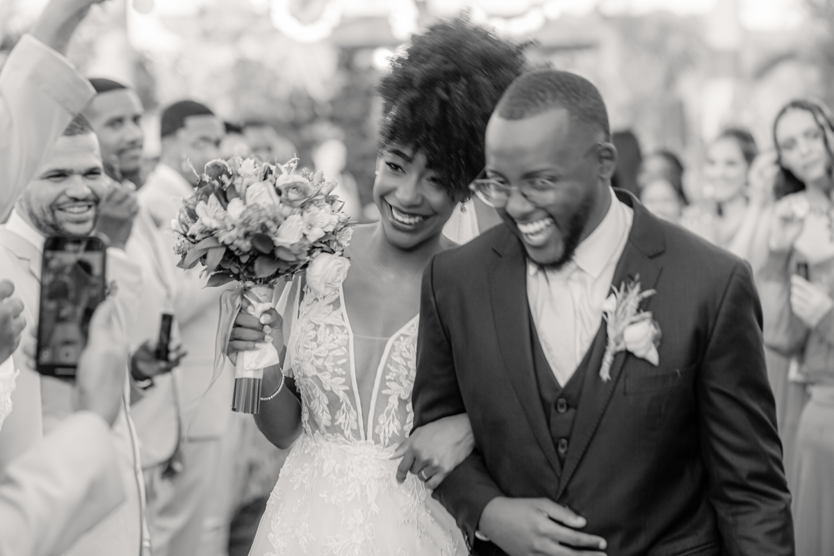 Casamento Por do Sol Amor Noivos Vestido de noiva Emoção Alegria