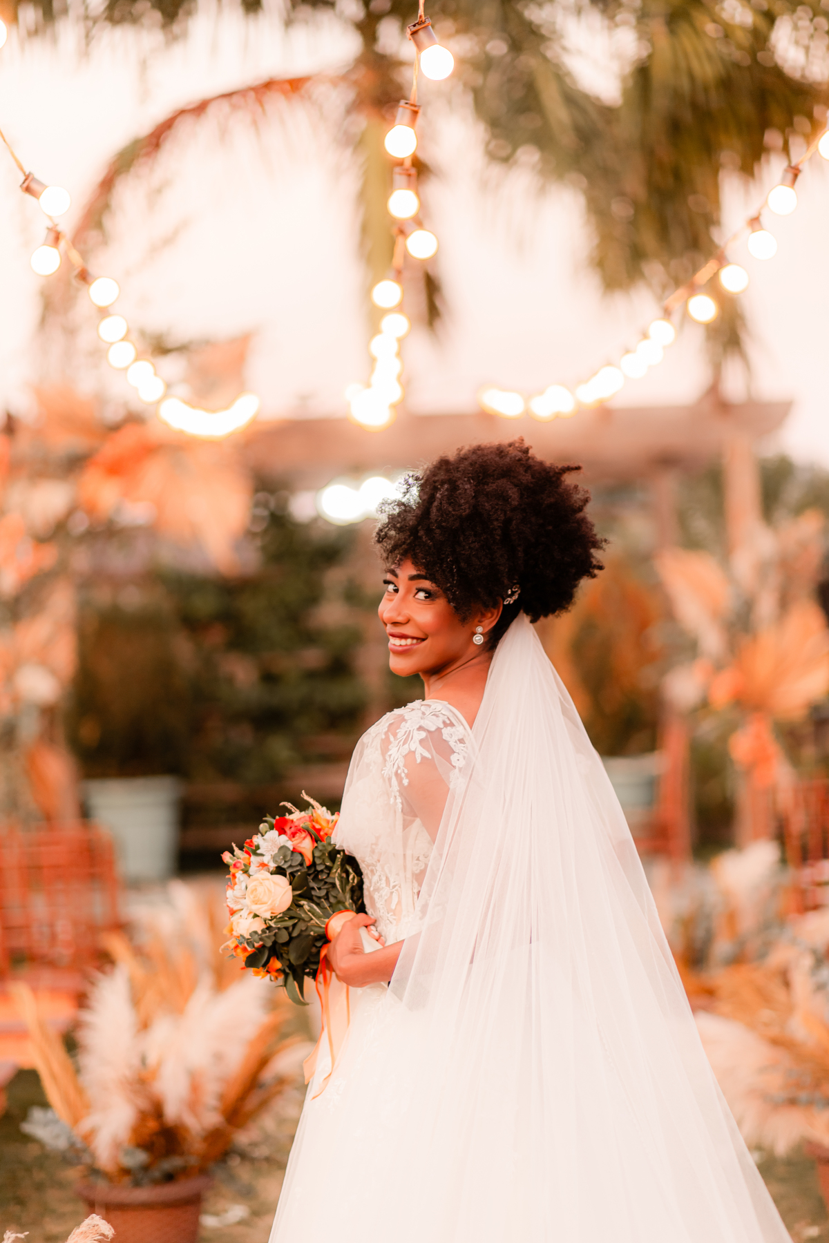 Casamento Por do Sol Amor Noivos Vestido de noiva Emoção Alegria