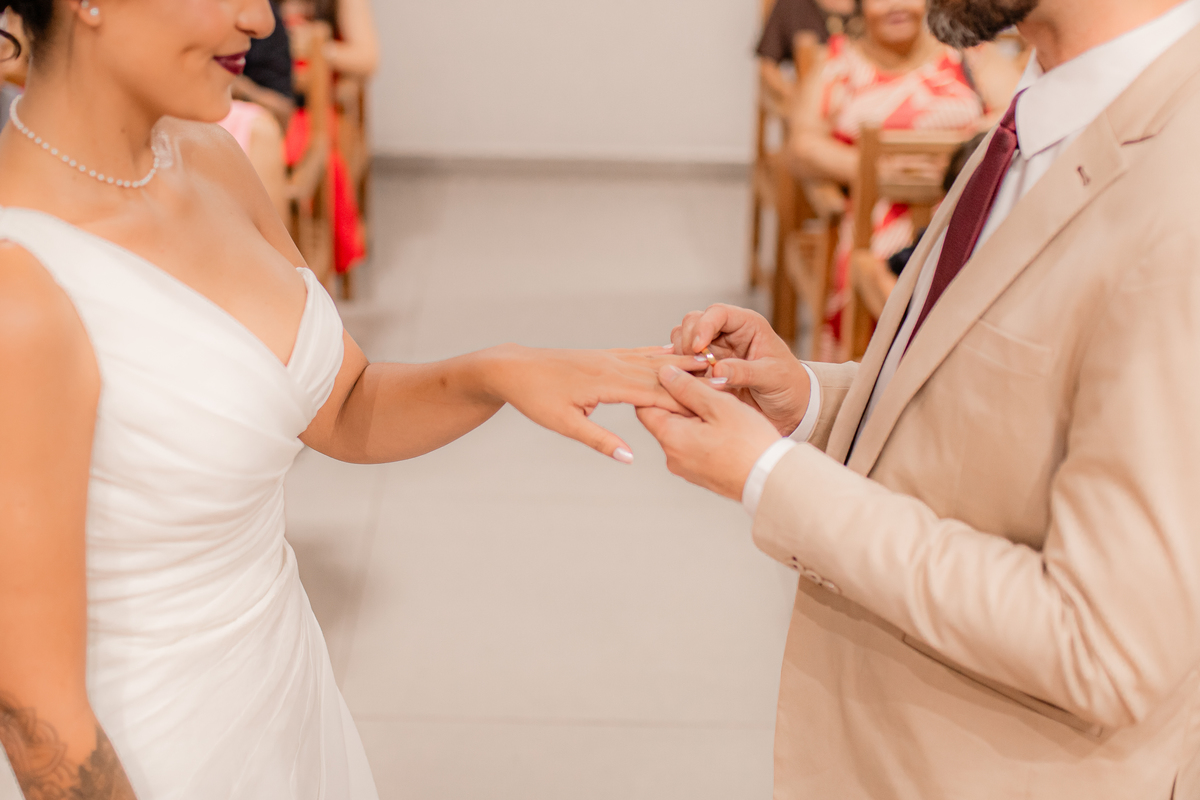 Casamento Civil Noiva Noivos Amor Emoção Vestido de Noiva