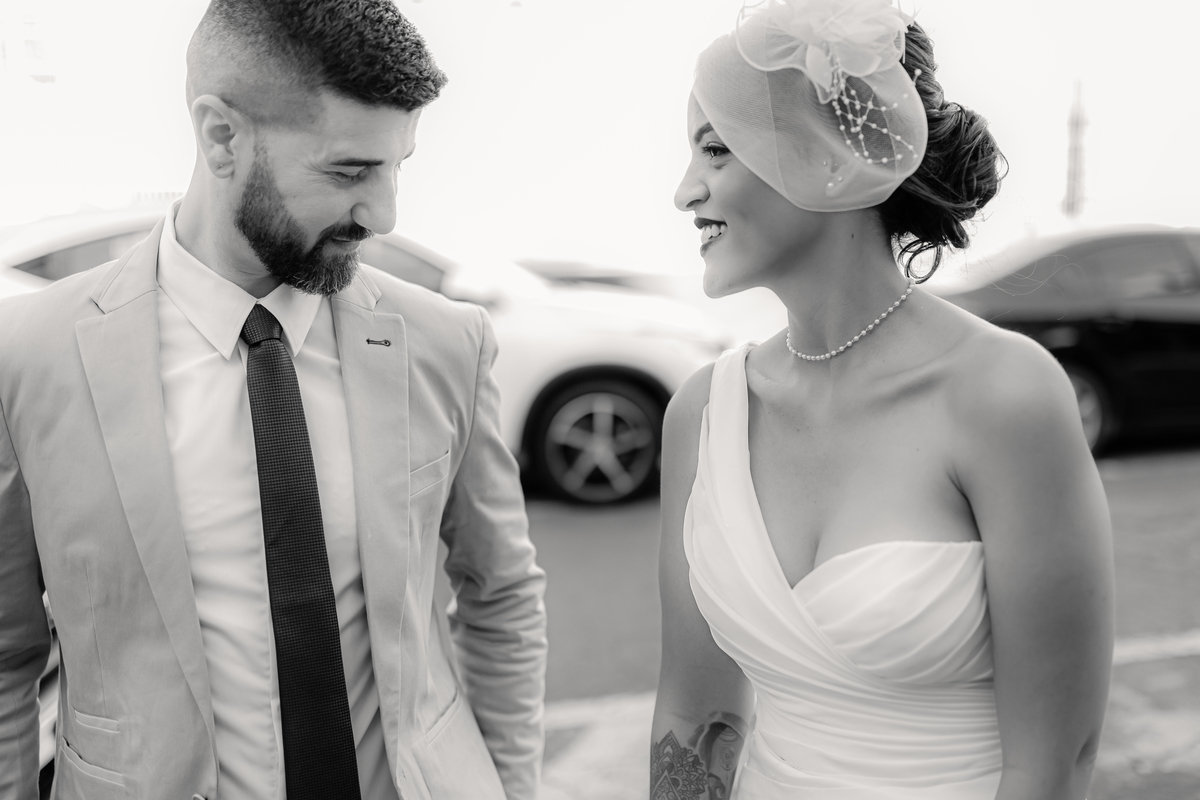 Casamento Civil Noiva Noivos Amor Emoção Vestido de Noiva