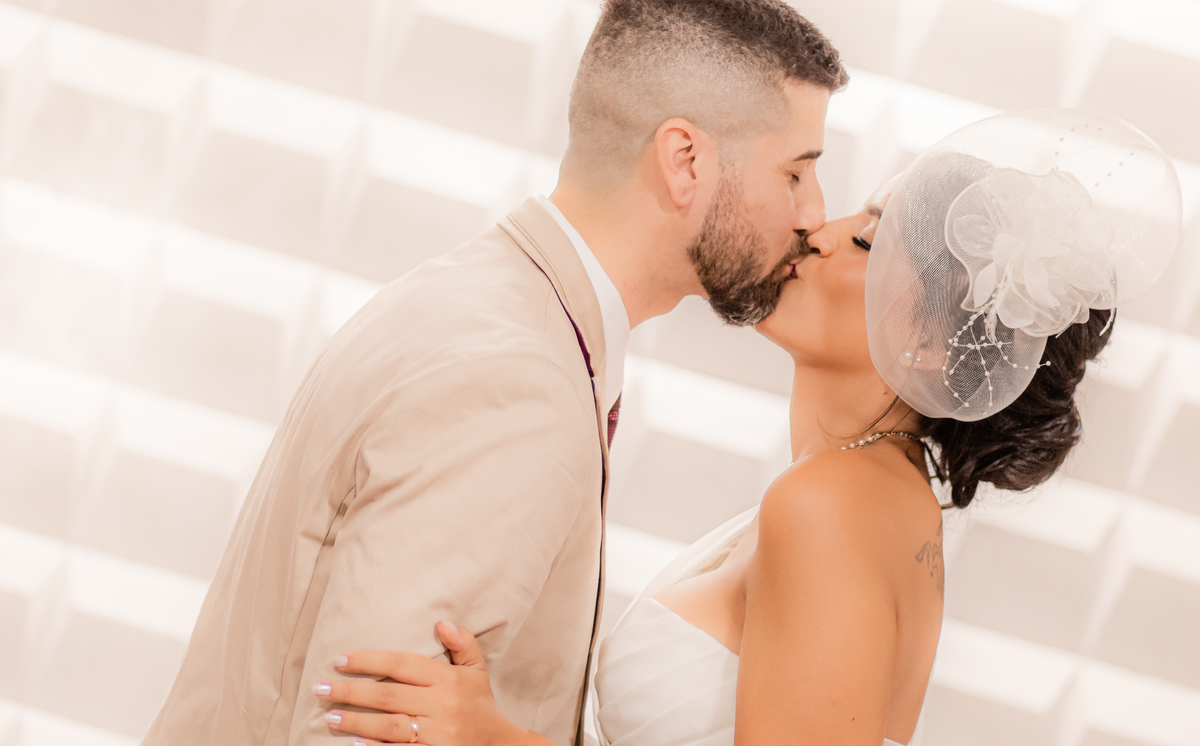 Casamento Civil Noiva Noivos Amor Emoção Vestido de Noiva