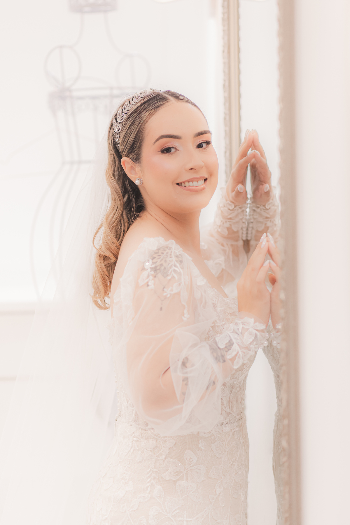 Making Of Noiva, Maquiagem Noiva, Emoção, Vestido de Noiva, Casamento, Sorrisos, Inesquecível