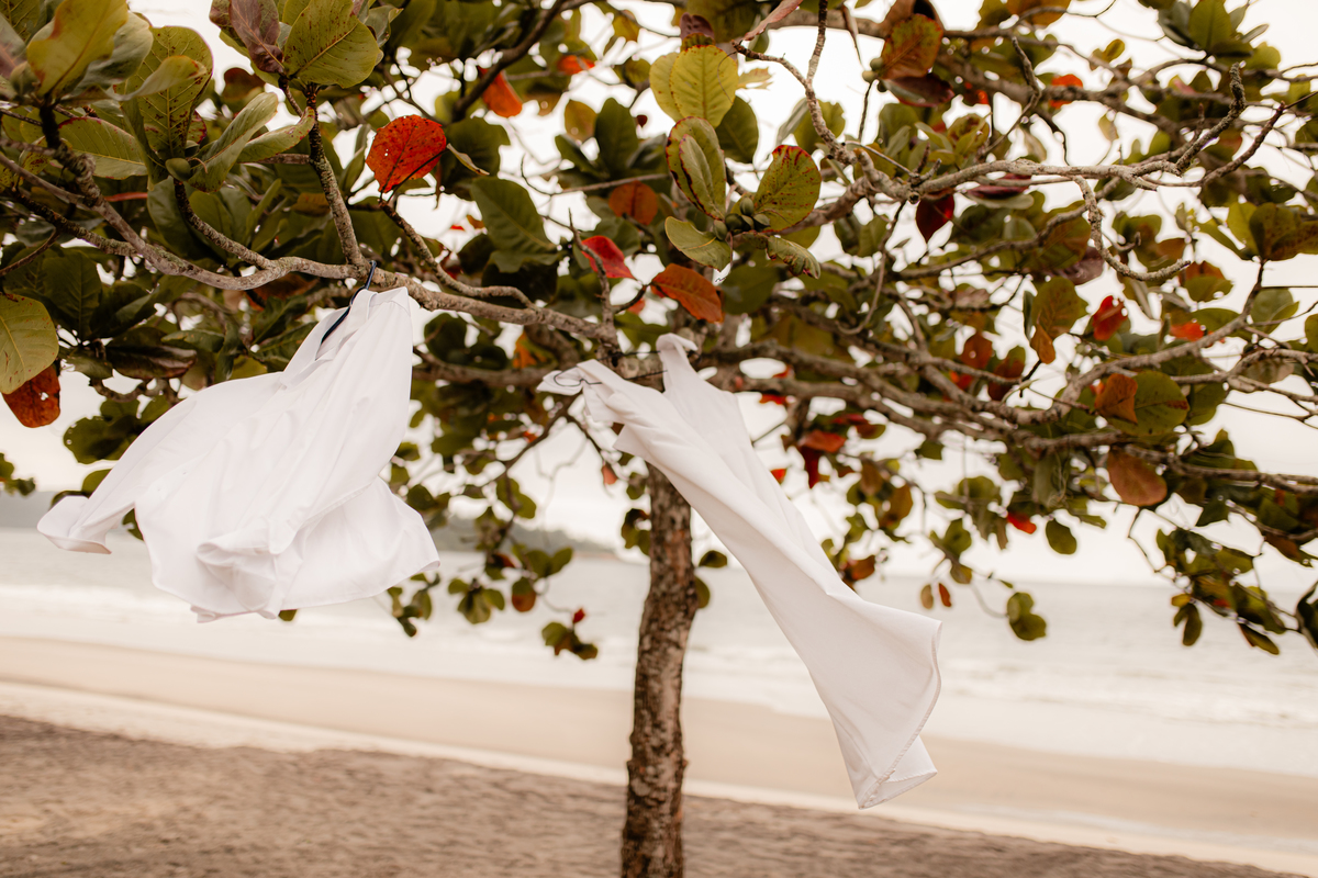 Ensaio Fotográfico na praia, Pré Wedding Praia, Angra dos Reis, amor, carinho, cumplicidade, Noiva, Casamento