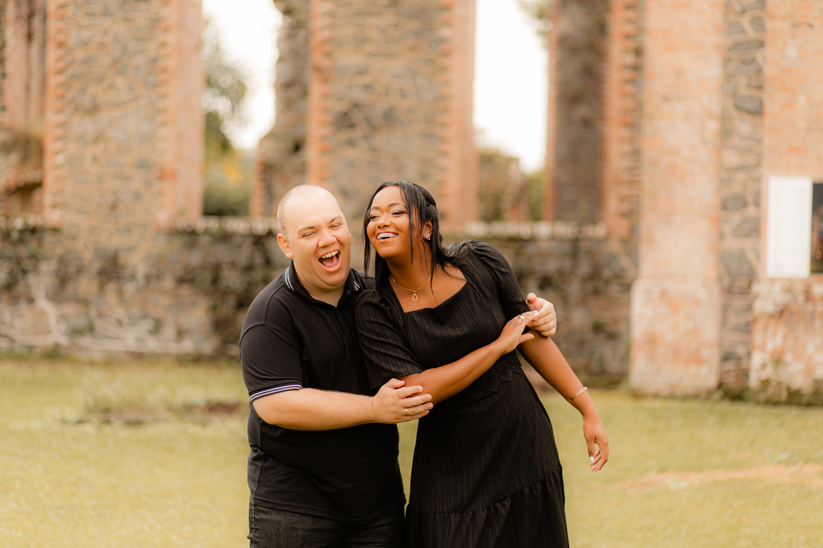 Ensaio Fotográfico na praia, Pré Wedding Praia, Angra dos Reis, amor, carinho, cumplicidade, Noiva, Casamento
