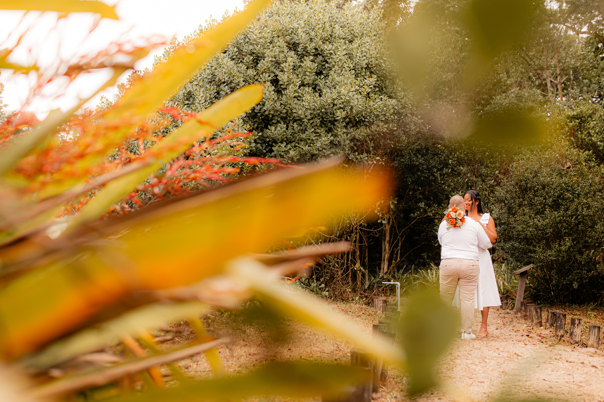 Ensaio Fotográfico na praia, Pré Wedding Praia, Angra dos Reis, amor, carinho, cumplicidade, Noiva, Casamento