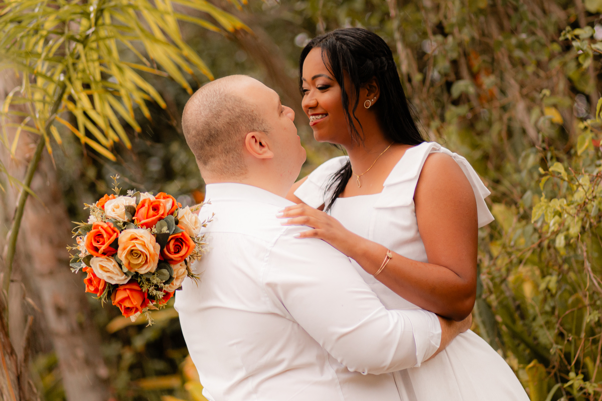 Ensaio Fotográfico na praia, Pré Wedding Praia, Angra dos Reis, amor, carinho, cumplicidade, Noiva, Casamento