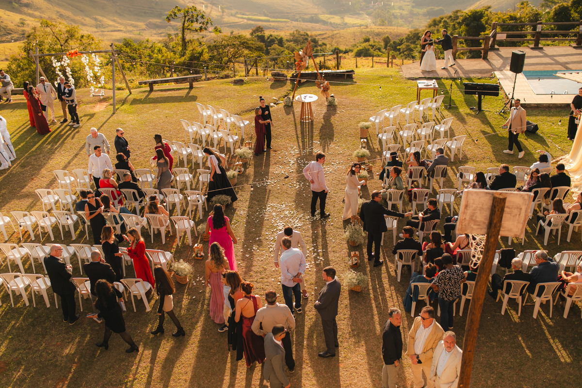 Casamento Vestido de Noiva Por do Sol Amor Noivos Montanha Emoção Casamento Luxo