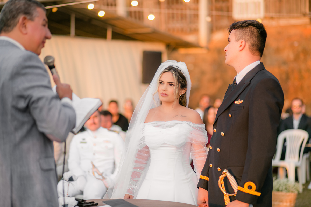 Casamento Vestido de Noiva Por do Sol Amor Noivos Montanha Emoção Casamento Luxo