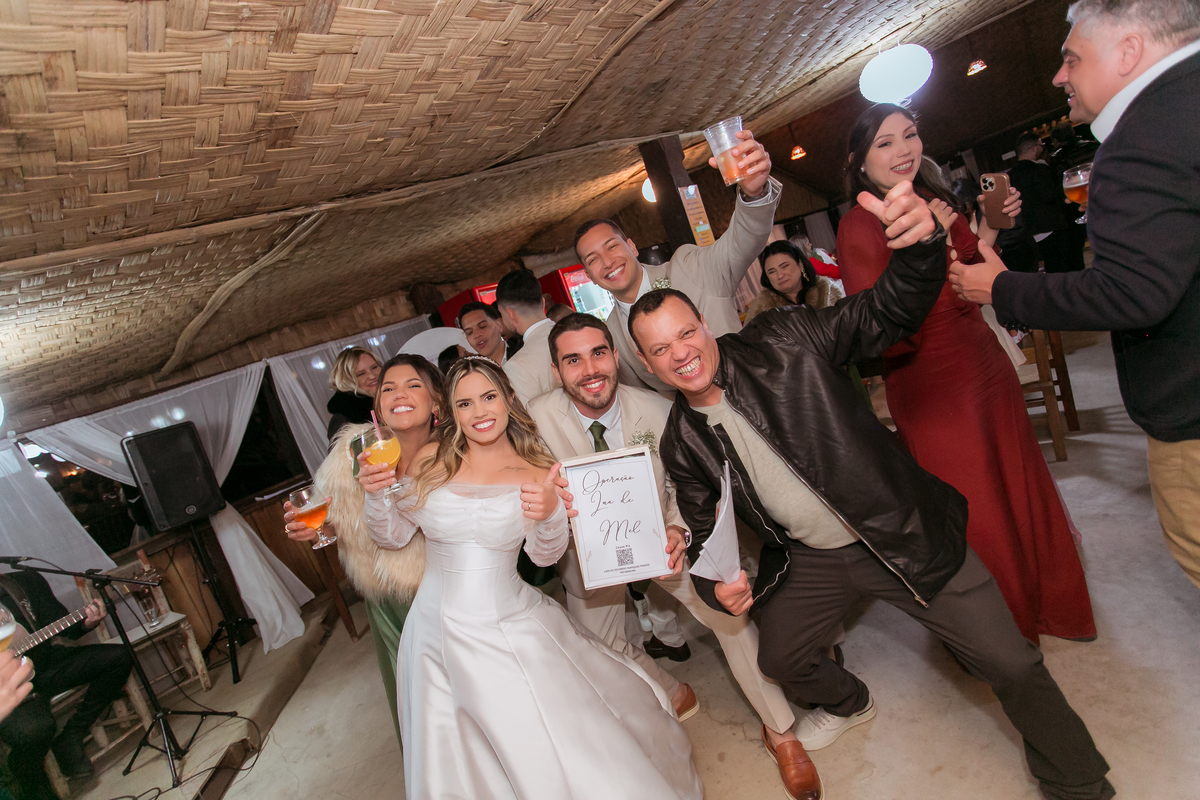 Casamento Vestido de Noiva Por do Sol Amor Noivos Montanha Emoção Casamento Luxo Festa Campo Fazenda