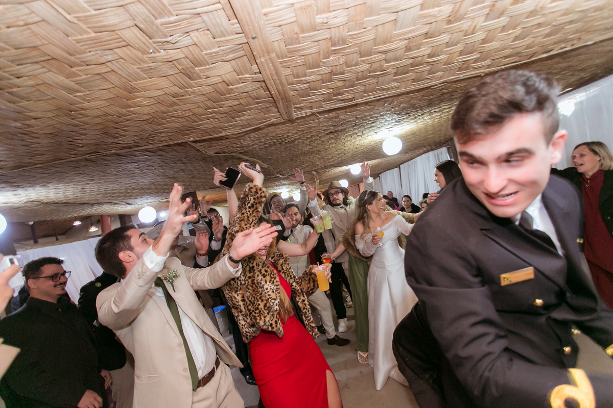 Casamento Vestido de Noiva Por do Sol Amor Noivos Montanha Emoção Casamento Luxo Festa Campo Fazenda