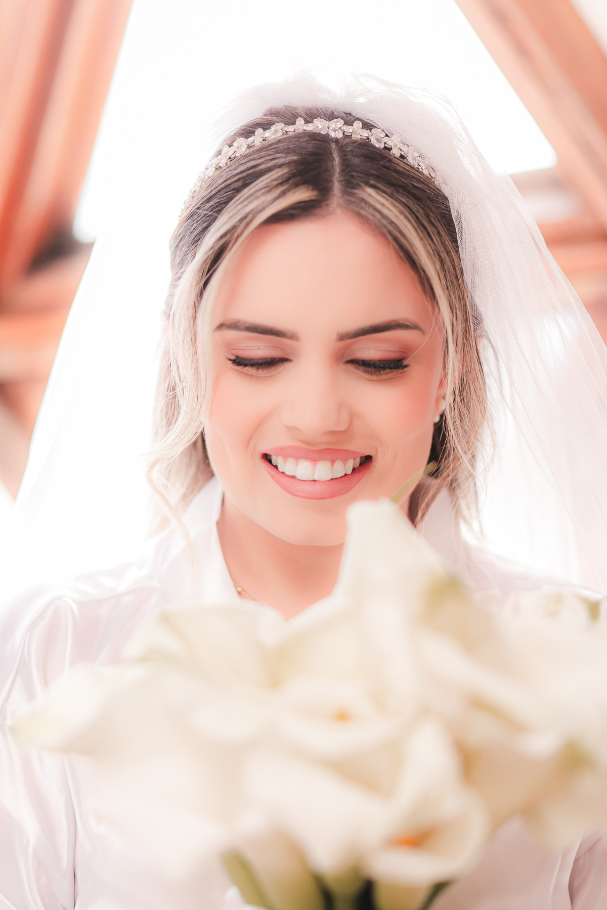 Making Of Casamento Vestido de Noiva Maquiagem Por do Sol Amor Noivos