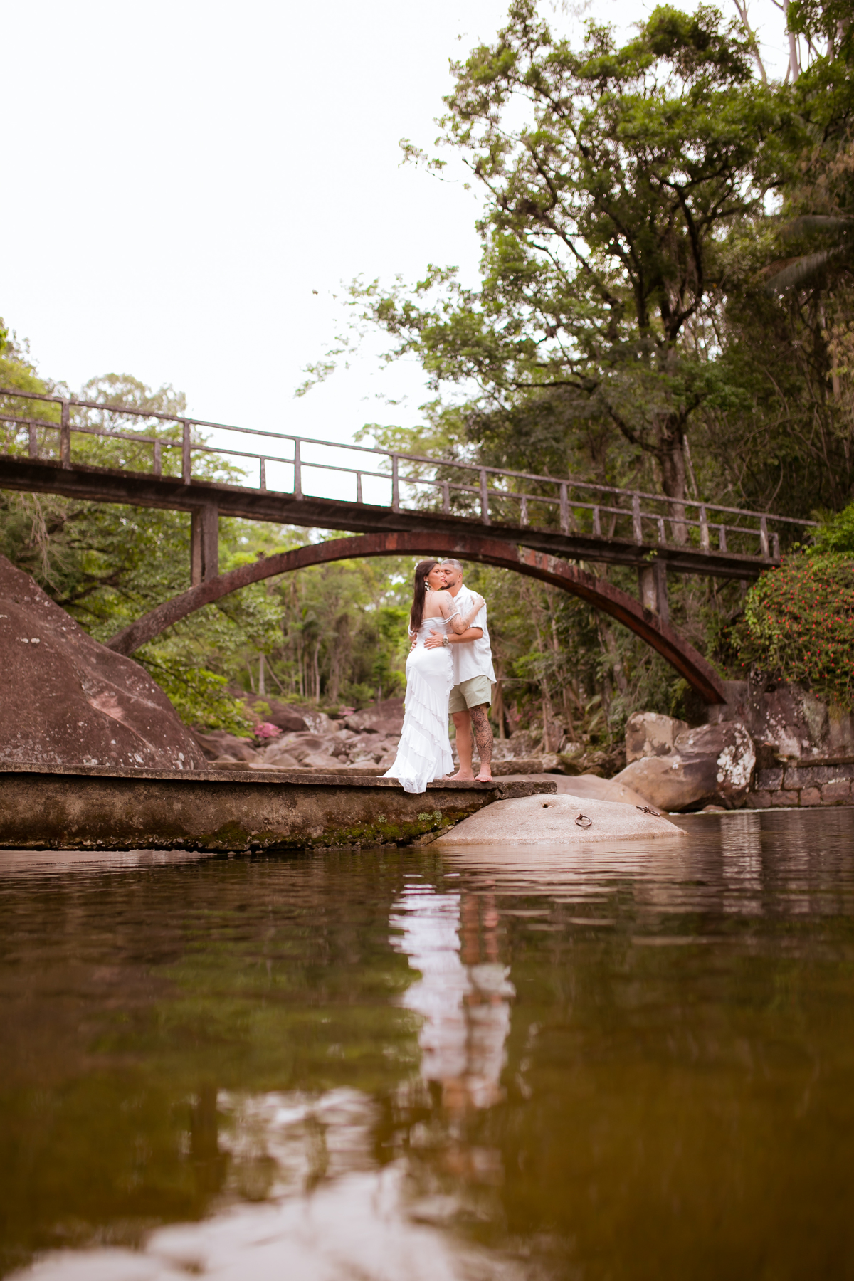 Casamento abraços carinho noiva noivos momento inesquecível
