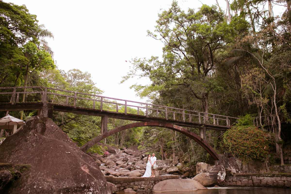 Casamento abraços carinho noiva noivos momento inesquecível