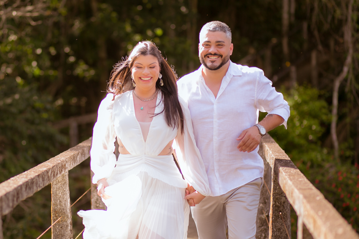 Casamento Noiva amor carinho romance abraços