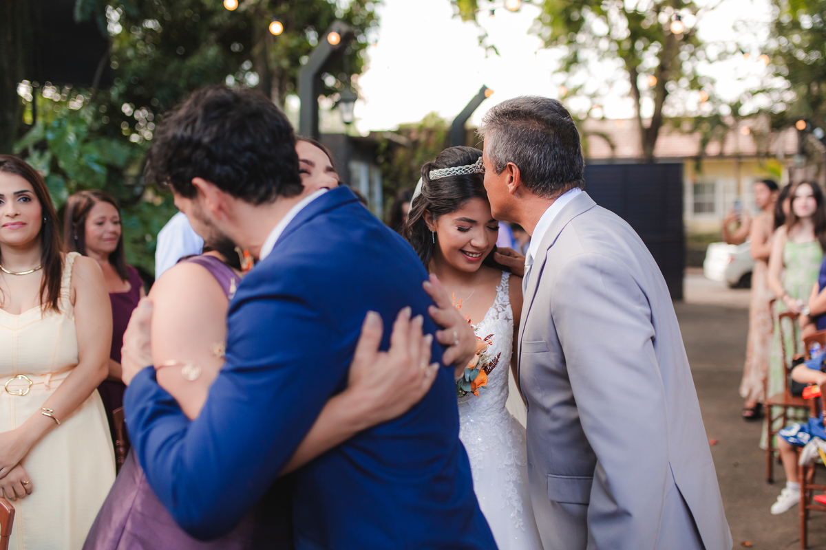 casamento emoção sonho realização noiva noivo olhares amor