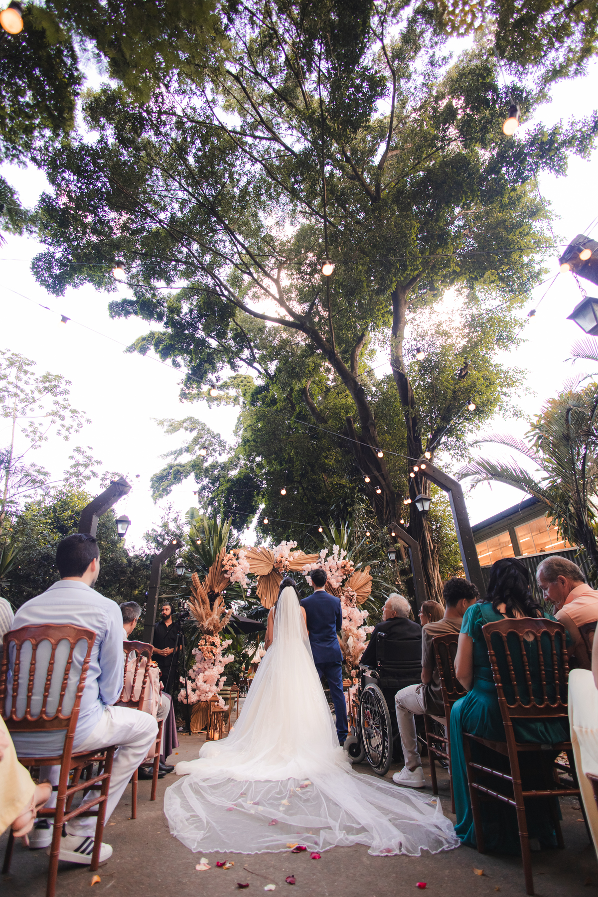 casamento emoção sonho realização noiva noivo olhares amor