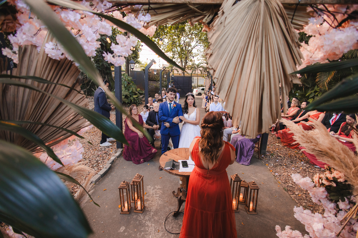 casamento inesquecível emoção sonho realização noiva noivo olhares amor