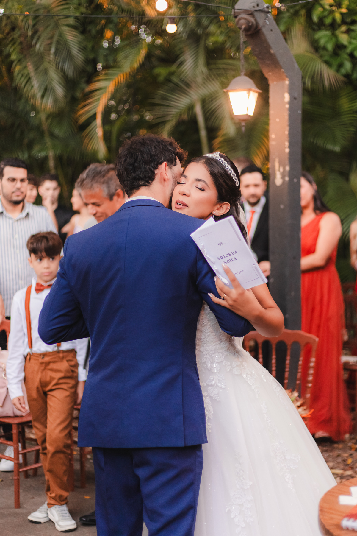 casamento inesquecível emoção sonho realização noiva noivo olhares amor