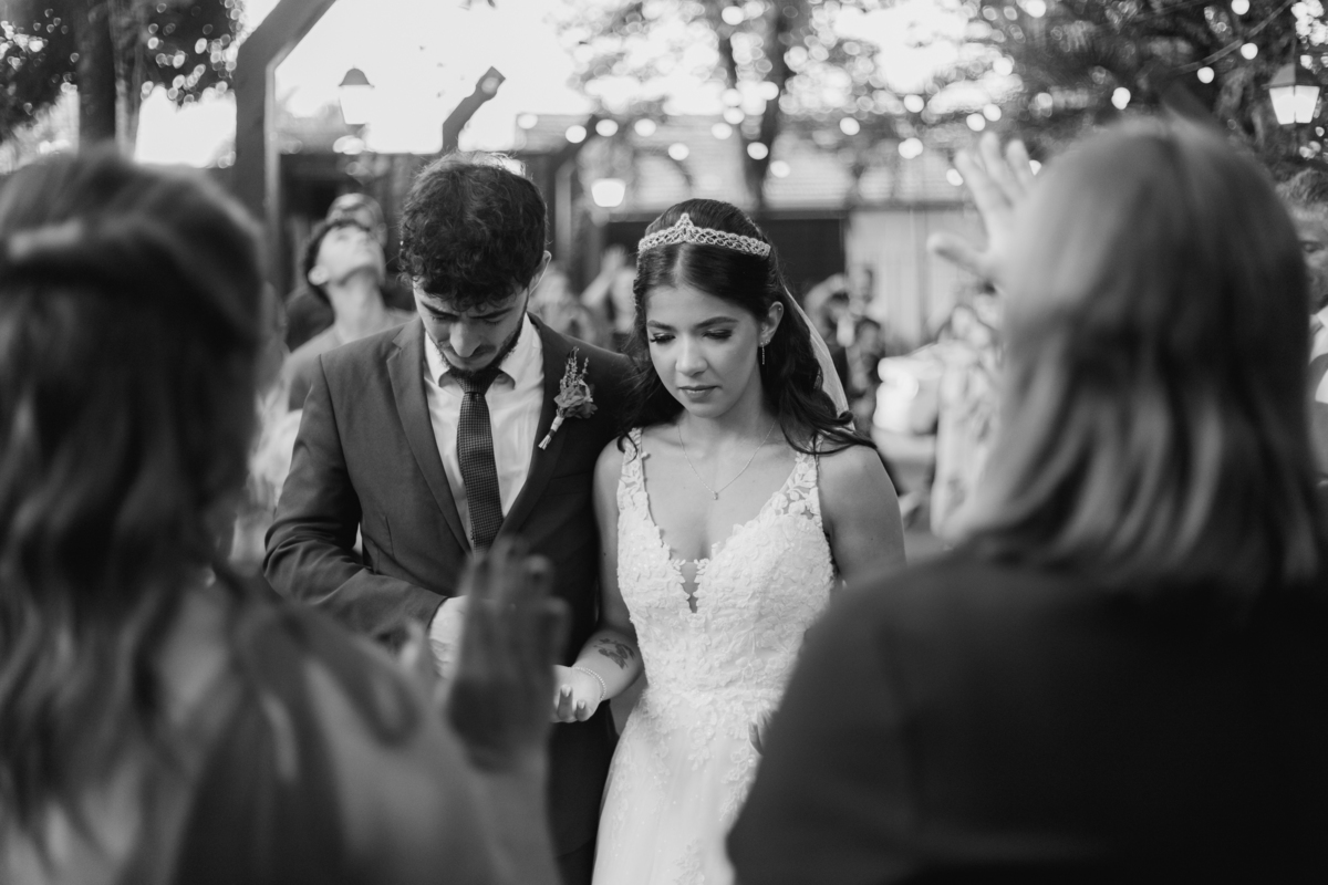 casamento inesquecível emoção sonho realização noiva noivo olhares amor