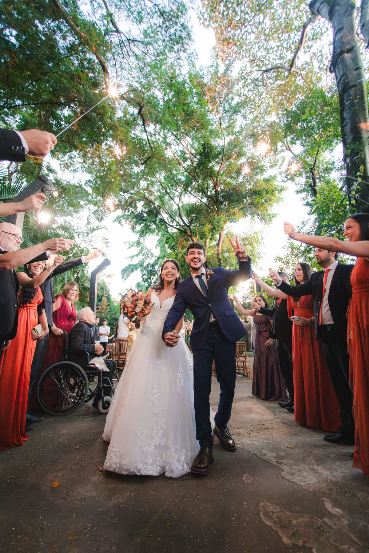 casamento inesquecível emoção sonho realização noiva noivo olhares amor