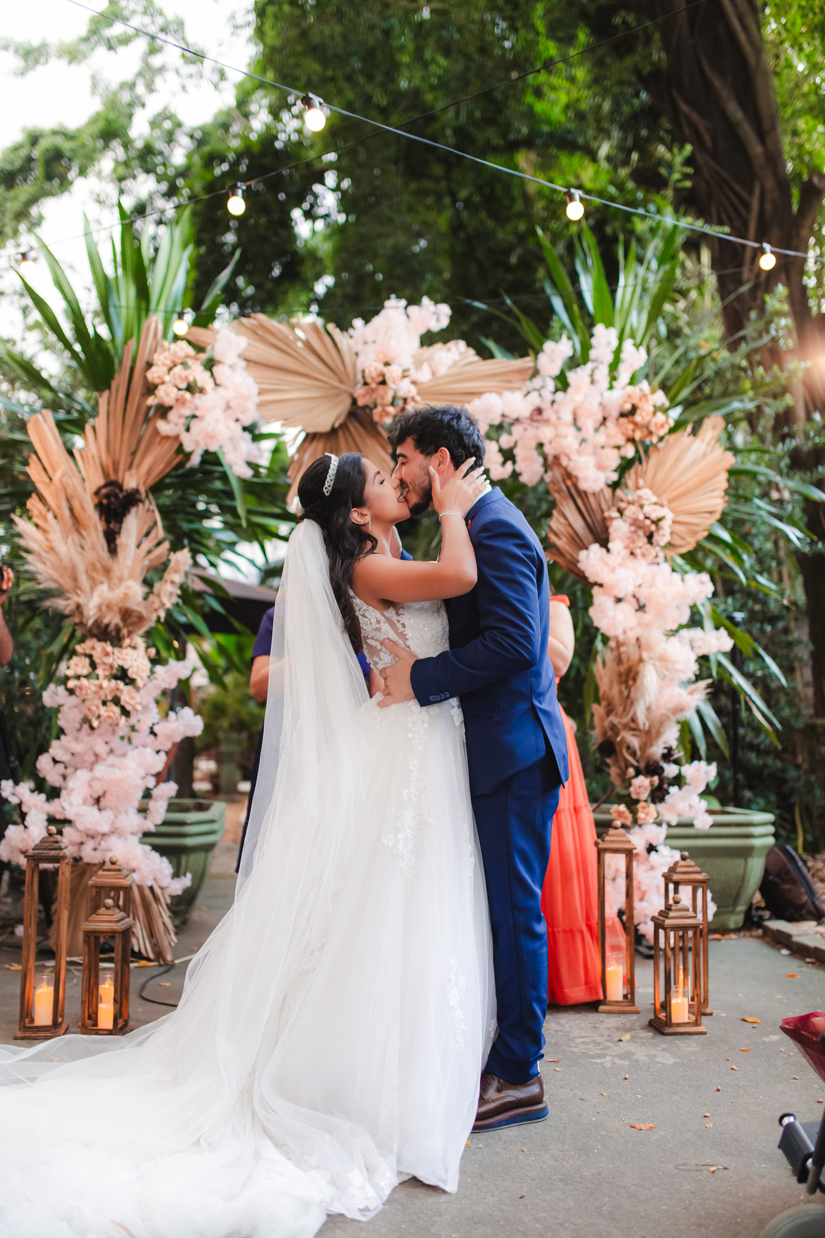 casamento inesquecível emoção sonho realização noiva noivo olhares amor