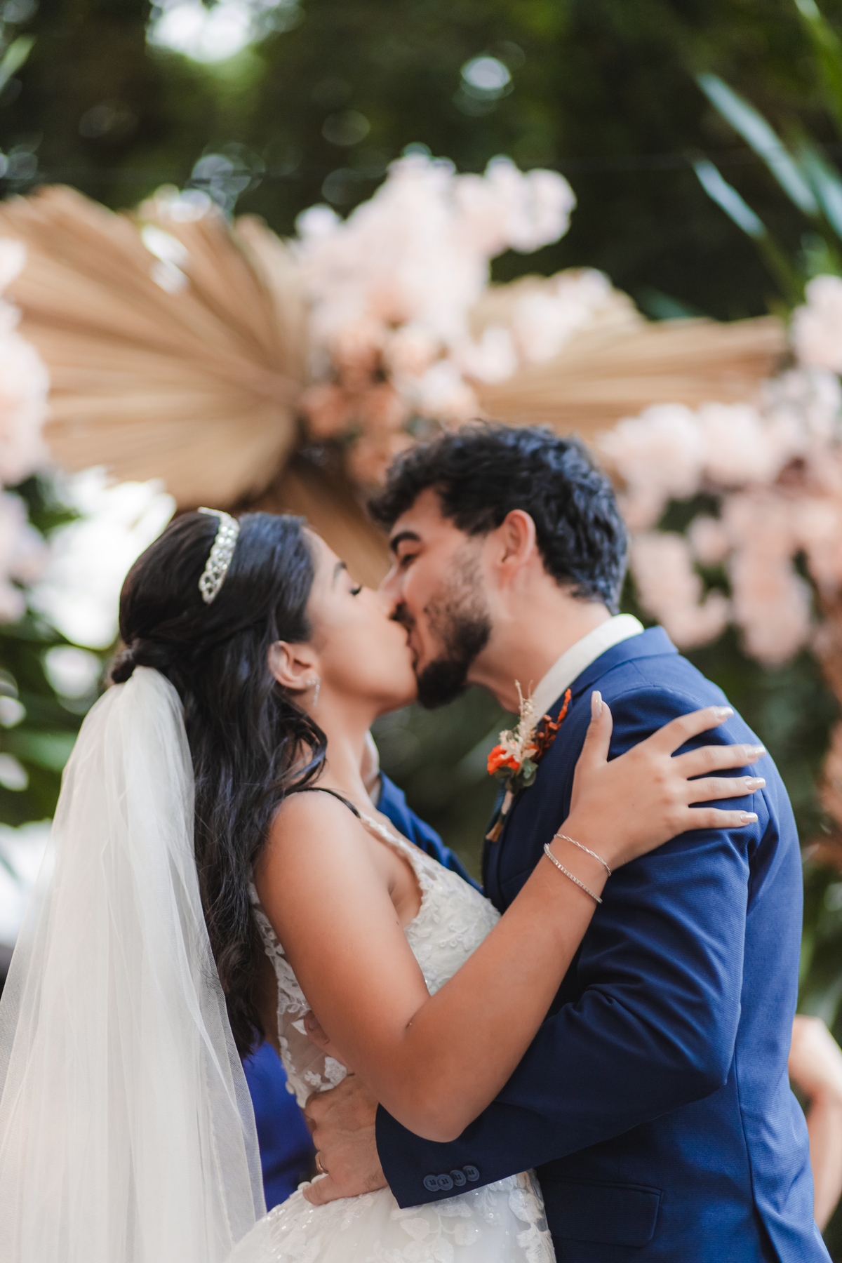 casamento inesquecível emoção sonho realização noiva noivo olhares amor