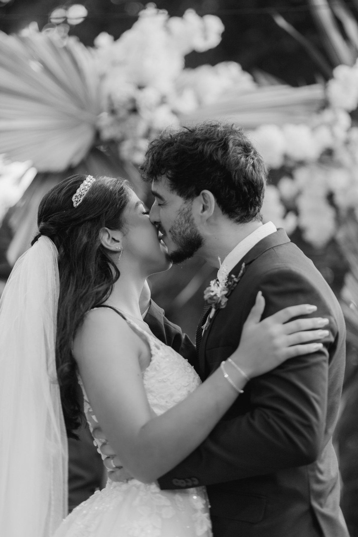 casamento inesquecível emoção sonho realização noiva noivo olhares amor