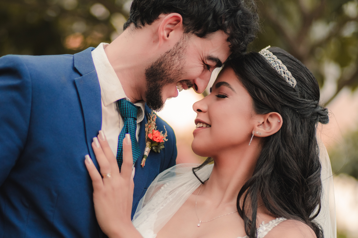 casamento inesquecível emoção sonho realização noiva noivo olhares amor