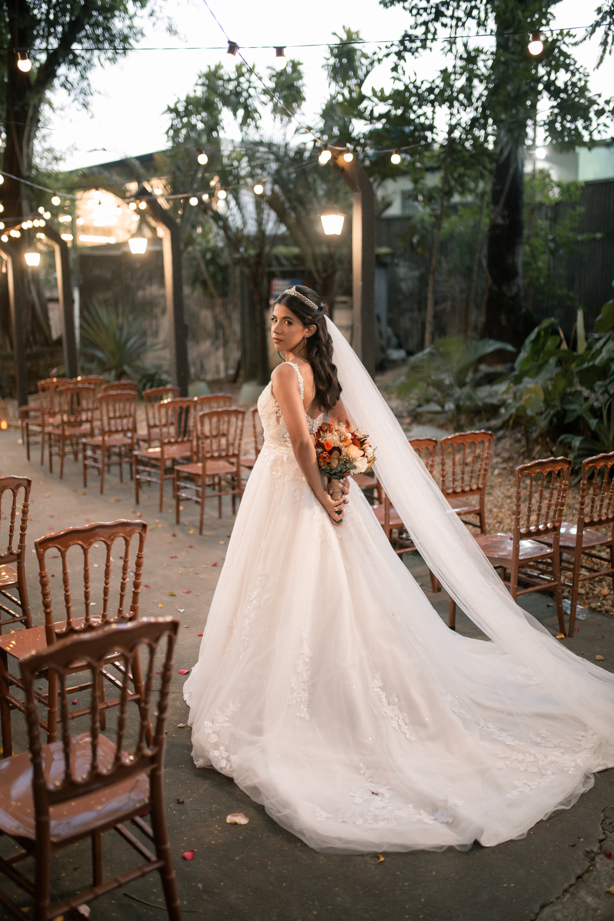 casamento inesquecível emoção sonho realização noiva noivo olhares amor