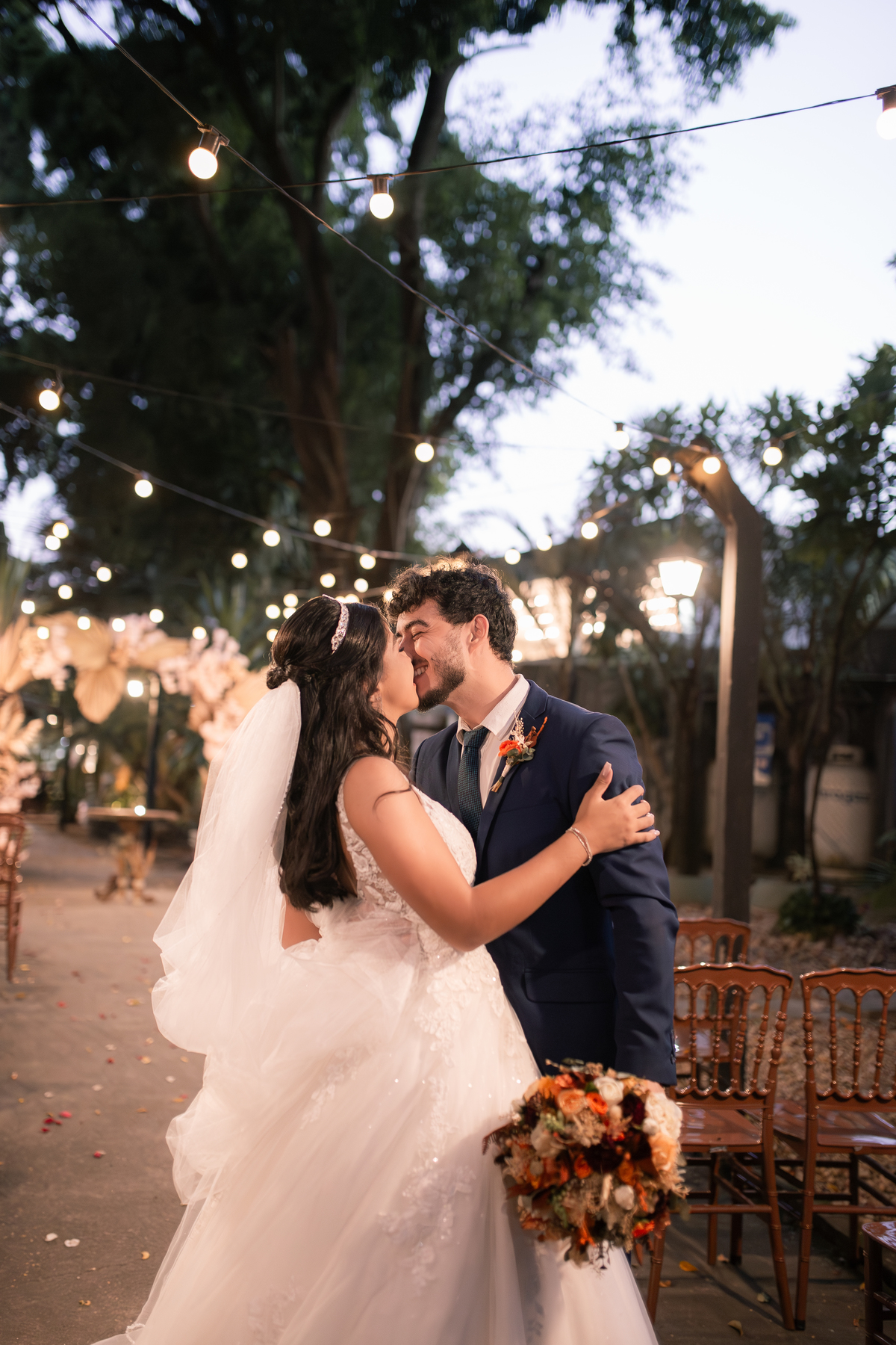 casamento inesquecível emoção sonho realização noiva noivo olhares amor