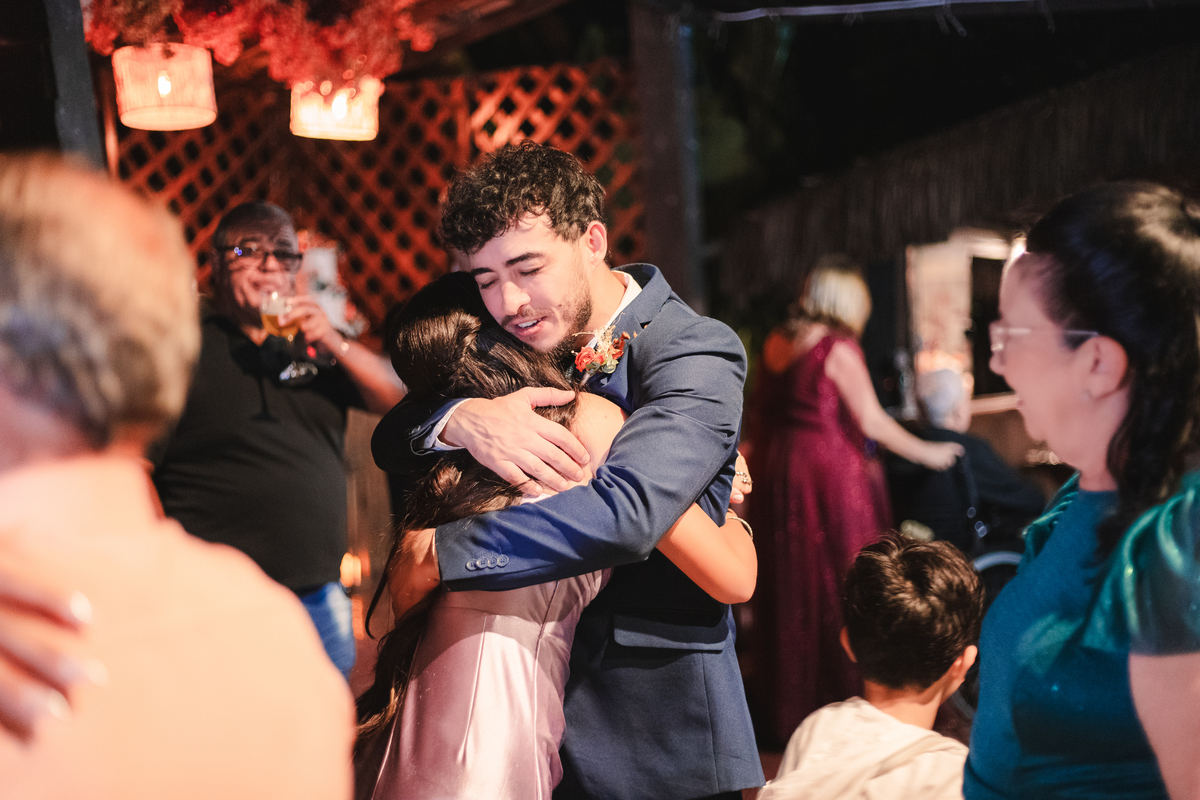 casamento inesquecível emoção sonho realização noiva noivo olhares amor