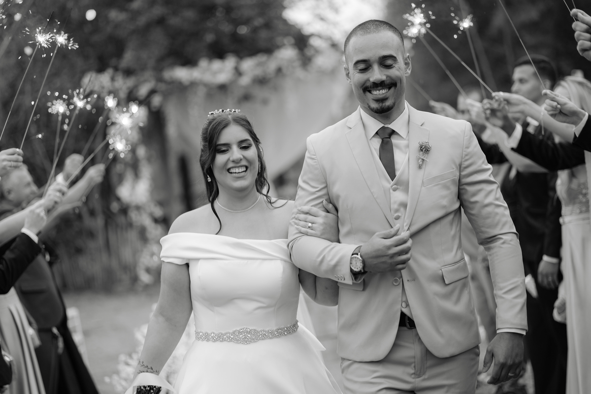 Vestido de Noiva, Casamento, Cerimônia, noiva se arrumando, Casamento sítio campo, Emoção, Inesquecível Casamento, Alegria, aliança de casamento