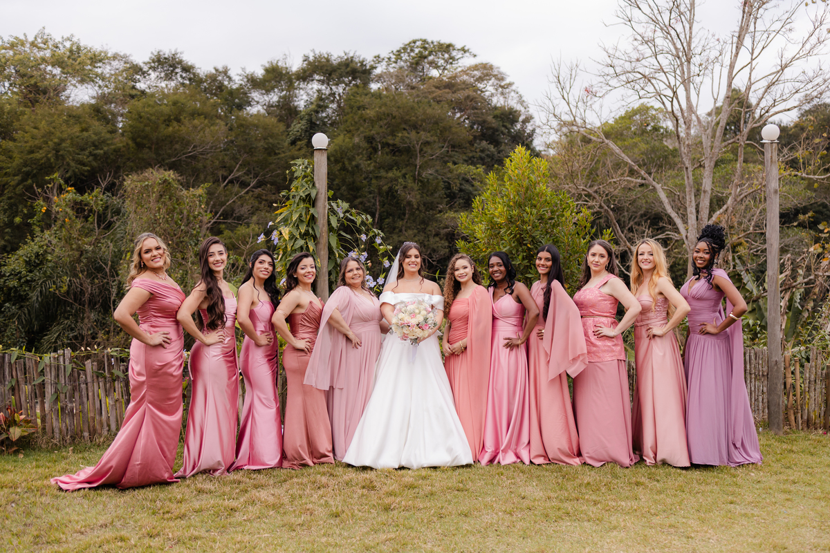 Vestido de Noiva, Casamento, Cerimônia, noiva se arrumando, Casamento sítio campo, Emoção, Inesquecível Casamento, Alegria, aliança de casamento