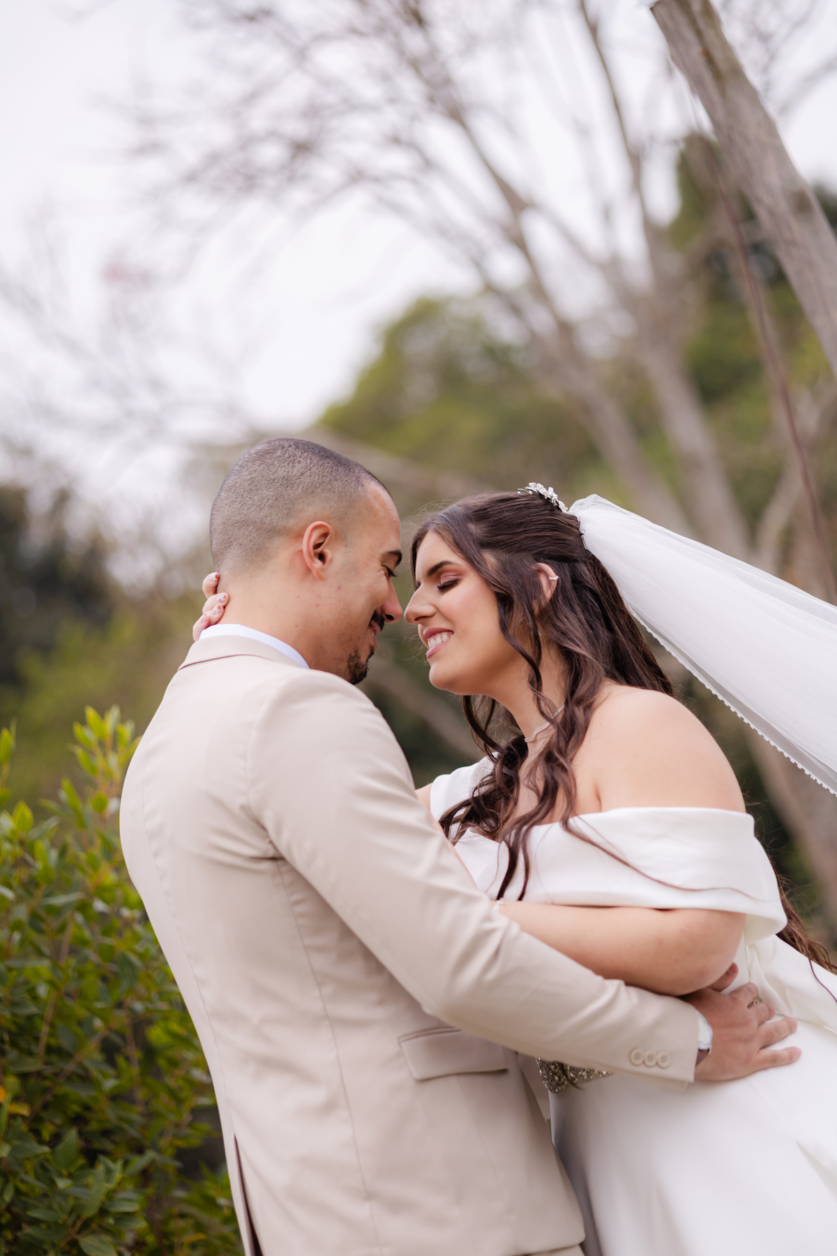 Vestido de Noiva, Casamento, Cerimônia, noiva se arrumando, Casamento sítio campo, Emoção, Inesquecível Casamento, Alegria, aliança de casamento