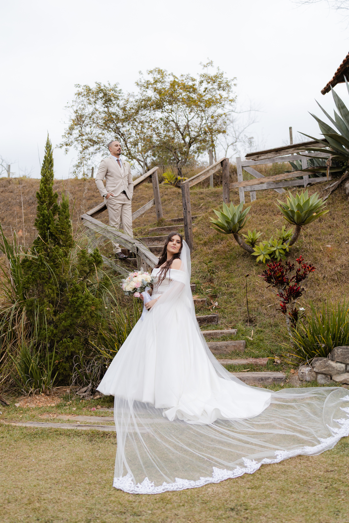 Vestido de Noiva, Casamento, Cerimônia, noiva se arrumando, Casamento sítio campo, Emoção, Inesquecível Casamento, Alegria, aliança de casamento