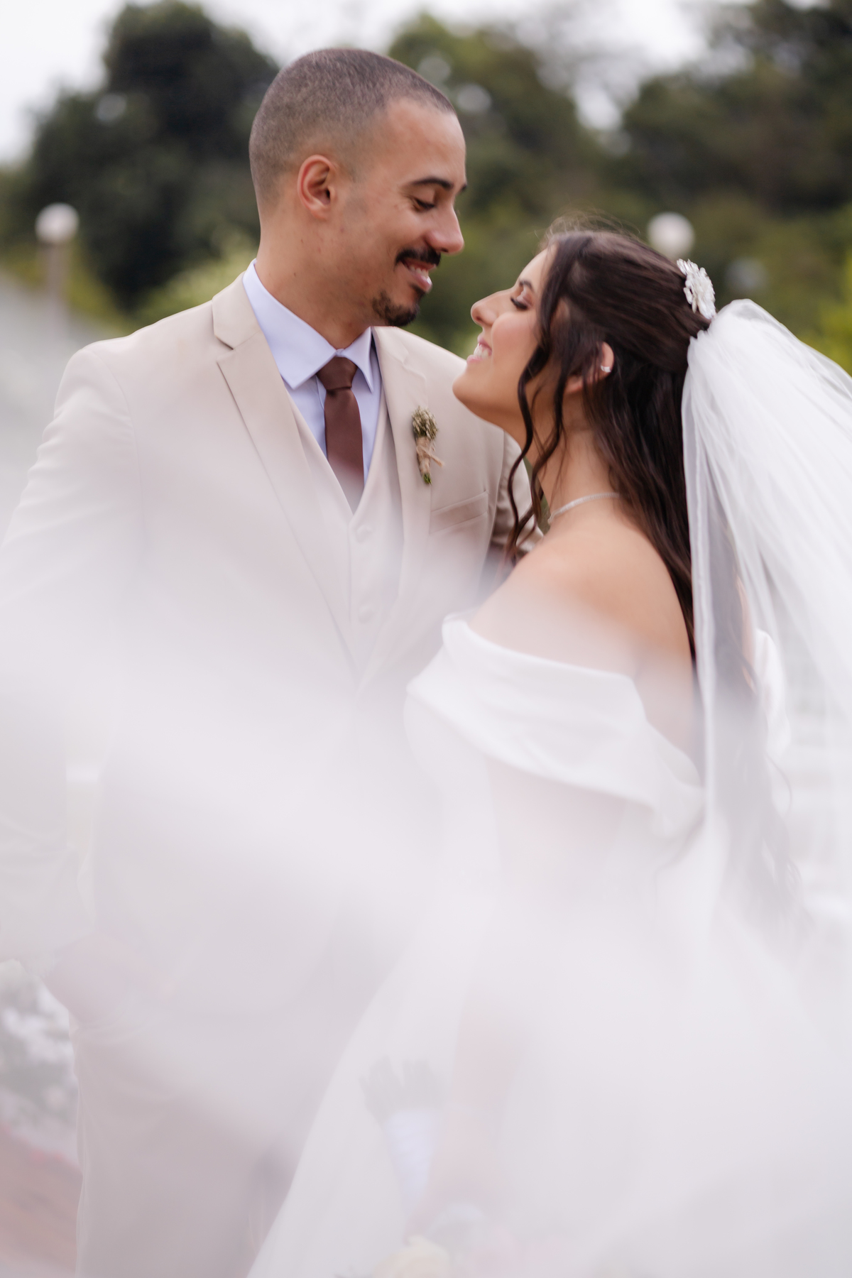 Vestido de Noiva, Casamento, Cerimônia, noiva se arrumando, Casamento sítio campo, Emoção, Inesquecível Casamento, Alegria, aliança de casamento