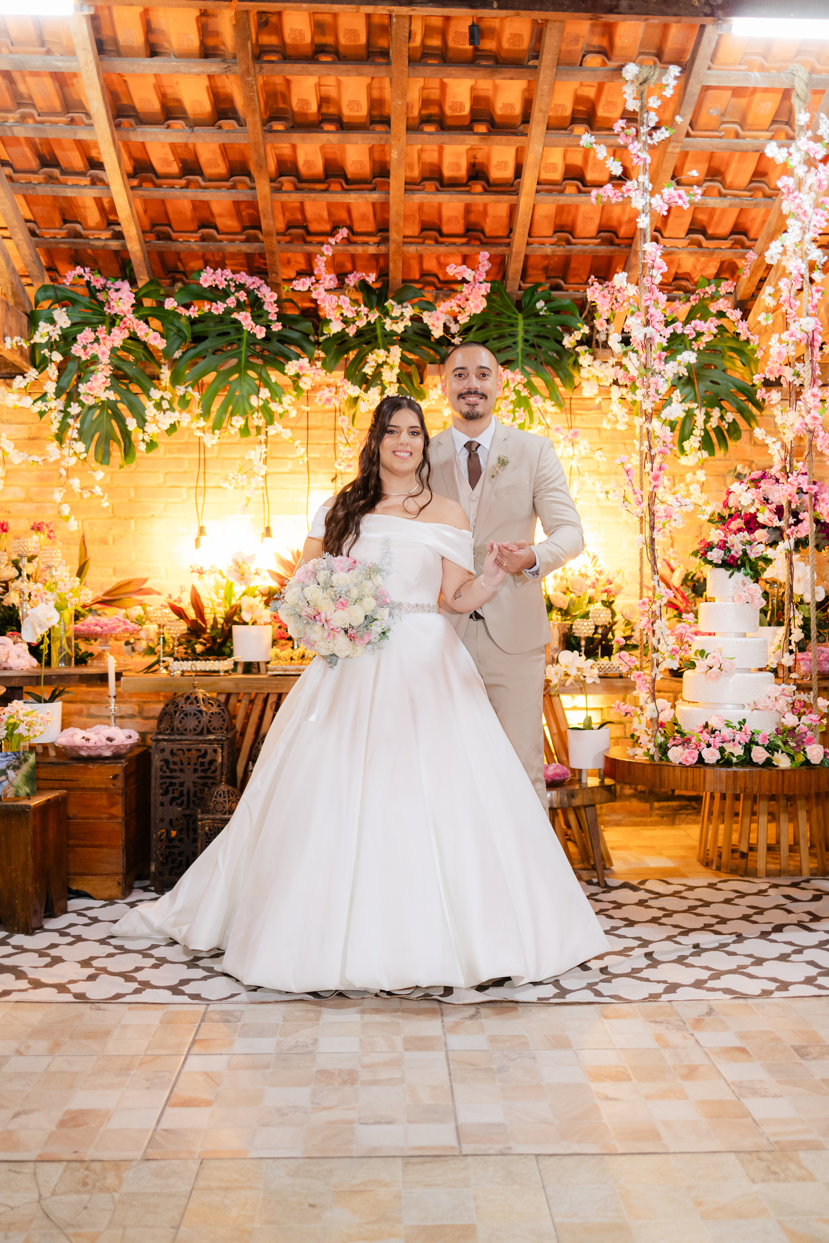 Vestido de Noiva, Casamento, Cerimônia, noiva se arrumando, Casamento sítio campo, Emoção, Inesquecível Casamento, Alegria, aliança de casamento, Festa de Casamento